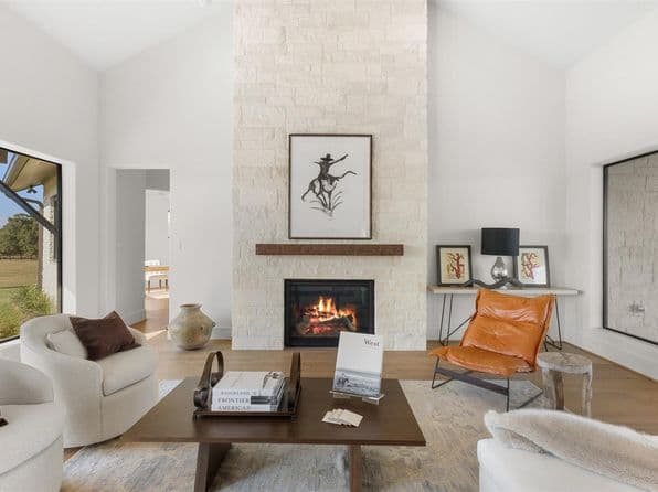 4961 Hartfield Rd, Round Top, TX 78954 thumbnail 9