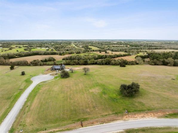 108 Turney Trce, Round Top, TX 78954