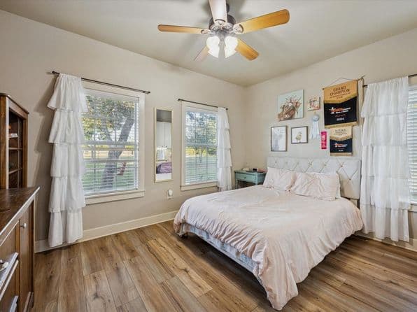 2510 Round Top Rd, Round Top, TX 78954 thumbnail 9