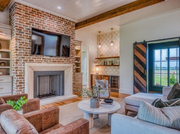 104 Hartfield Hill Ln, Round Top, TX 78954 thumbnail 4