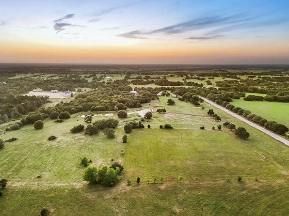 15 Round Top Rd, Round Top, TX 78954 thumbnail 4
