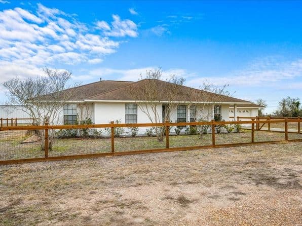 524 Hackemack Rd, Round Top, TX 78954 thumbnail 9