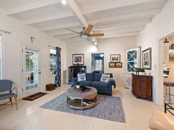 1585 Round Top Rd, Round Top, TX 78954 thumbnail 9