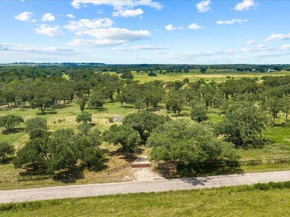 6900 Waldeck Cemetery Rd, Round Top, TX 78954 thumbnail 2
