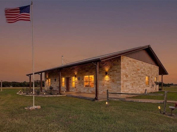 9414 Laird Rd, Walhalla, TX 78954