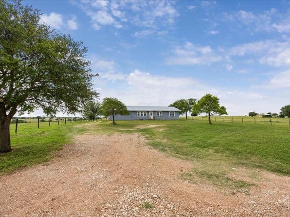 4435 Hartfield Rd, Round Top, TX 78954 thumbnail 4