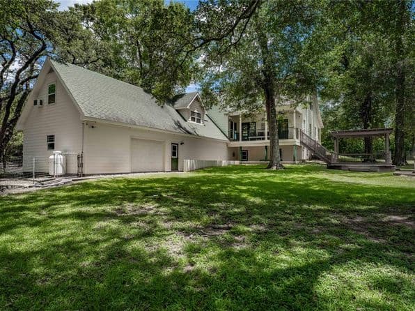 533 Bybee Rd, Round Top, TX 78954 thumbnail 3