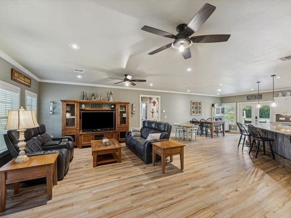 2510 Round Top Rd, Round Top, TX 78954 thumbnail 3