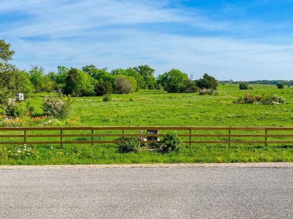 14 Round Top Rd, Round Top, TX 78954 thumbnail 4