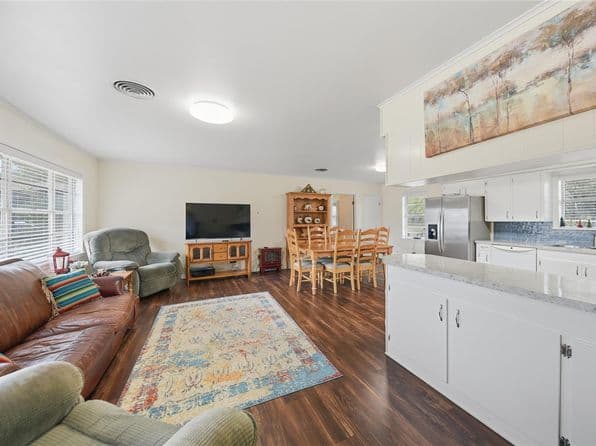 505 N Live Oak St, Round Top, TX 78954 thumbnail 6