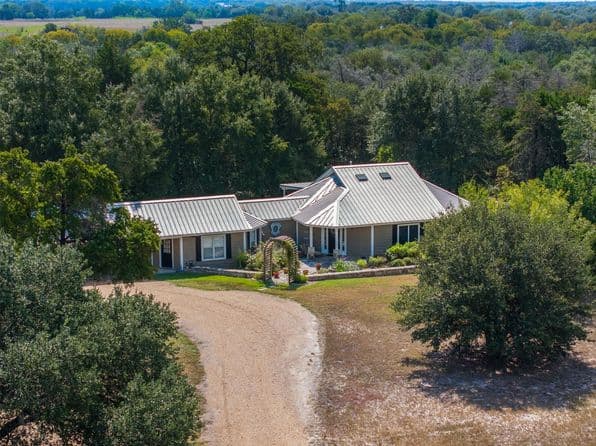 235 Floyd Ln, Round Top, TX 78954