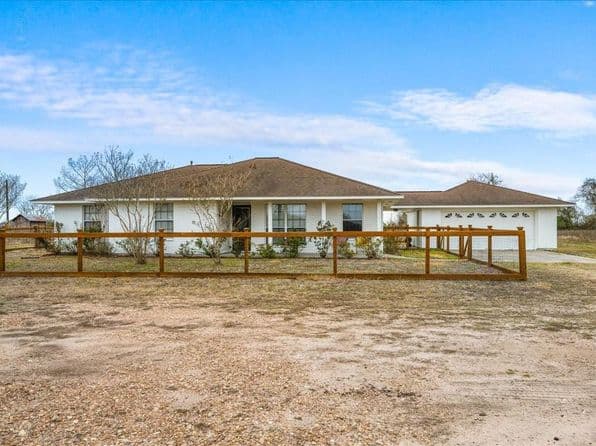 524 Hackemack Rd, Round Top, TX 78954 thumbnail 10