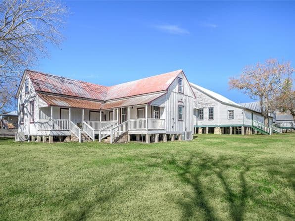 4391 S State Highway 237, Round Top, TX 78954 thumbnail 2