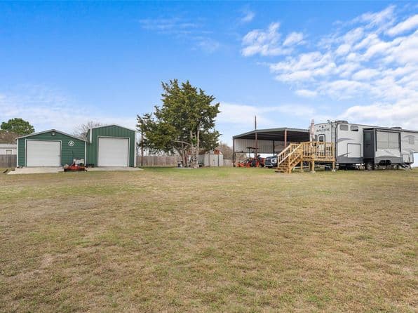 964 E Fm 389, Round Top, TX 78954 thumbnail 7