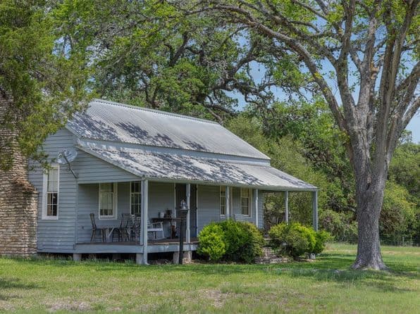 5930 S State Highway 237, Round Top, TX 78954 thumbnail 2