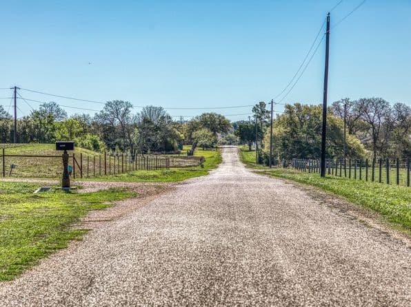 11646 Schuster Rd, Round Top, TX 78954 thumbnail 8