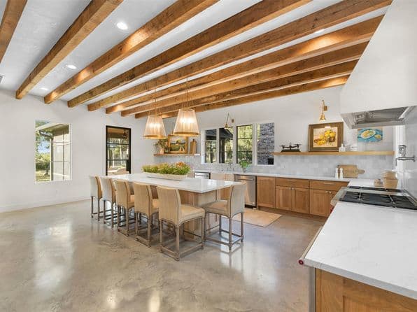 565 Bybee Rd, Round Top, TX 78954 thumbnail 4