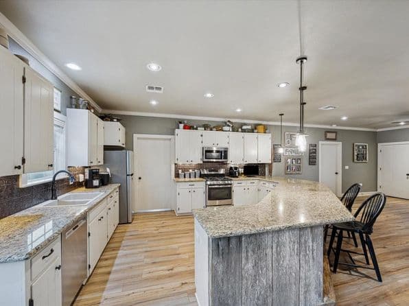 2510 Round Top Rd, Round Top, TX 78954 thumbnail 4