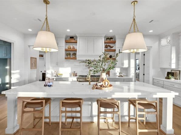 202 Astoria Ave, Round Top, TX 78954