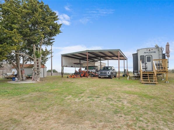 964 E Fm 389, Round Top, TX 78954 thumbnail 9