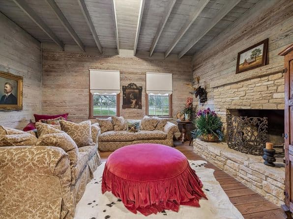 207 Bauer Rummel Rd, Round Top, TX 78954 thumbnail 2