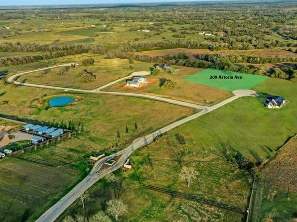 209 Astoria Ave, Round Top, TX 78954 thumbnail 2