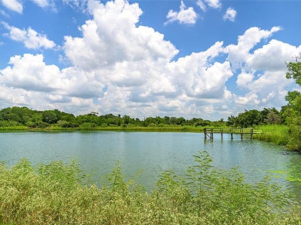 4900 Andreas Rd, Round Top, TX 78954