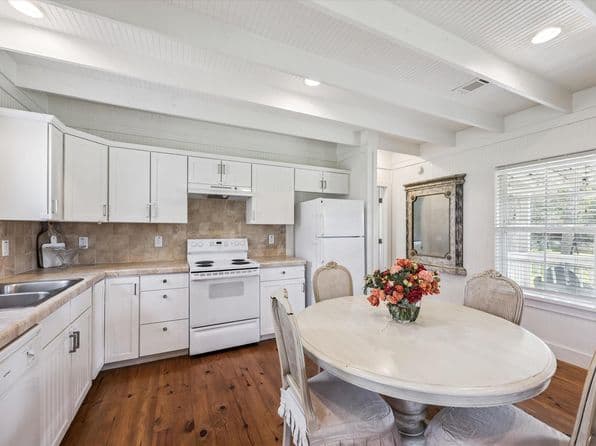 350 Floyd Ln, Round Top, TX 78954 thumbnail 6