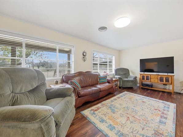 505 N Live Oak St, Round Top, TX 78954 thumbnail 5