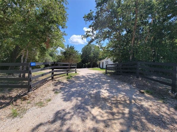 4937 Wolff Rd, Round Top, TX 78954 thumbnail 2