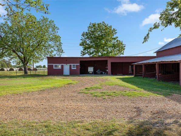 2817 Leonhardt Rd, Round Top, TX 78954 thumbnail 4