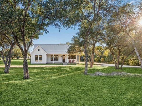 124 Rebekahs Xing, Round Top, TX 78954 thumbnail 3