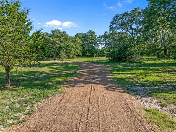2130 Hartfield Rd, Round Top, TX 78954 thumbnail 3