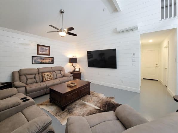 4937 Wolff Rd, Round Top, TX 78954 thumbnail 10