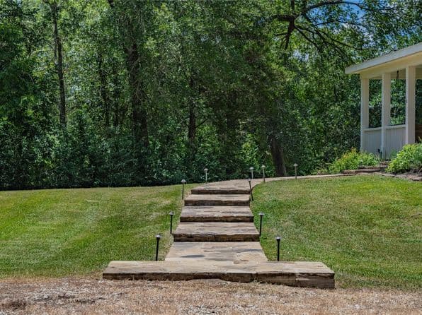 533 Bybee Rd, Round Top, TX 78954 thumbnail 5
