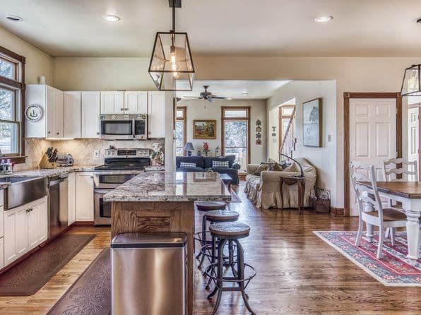 533 Bybee Rd, Round Top, TX 78954 thumbnail 3