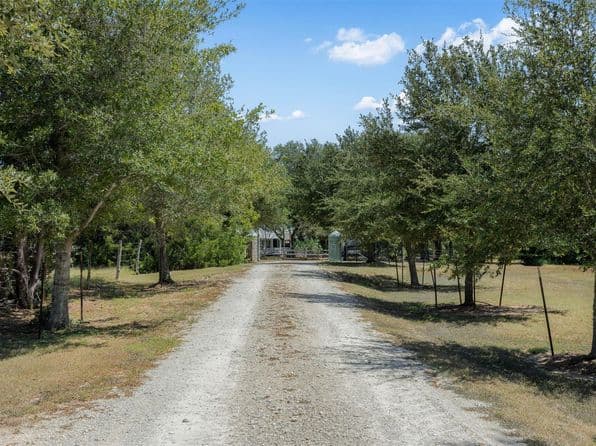 6219 Andreas Rd, Round Top Area, TX 78954 thumbnail 5