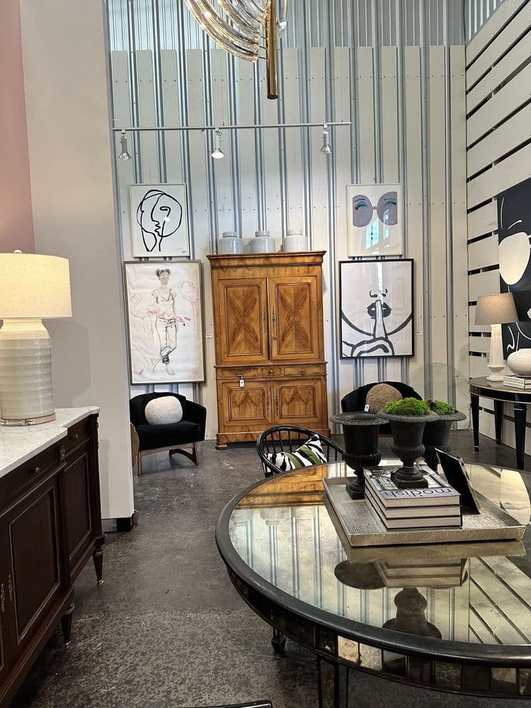 Market Hill at Round Top photo 2