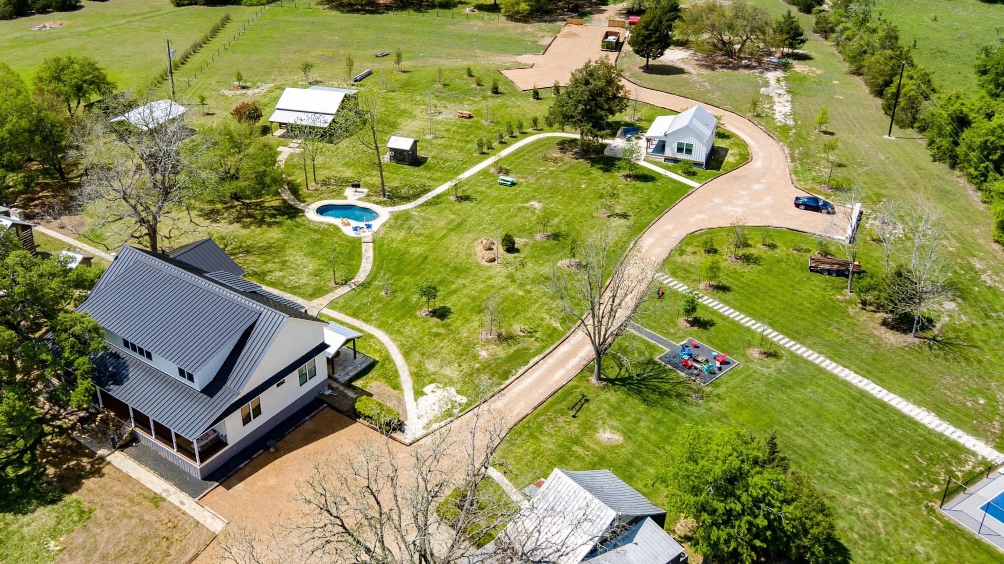 The Lone Star Farm - Round Top