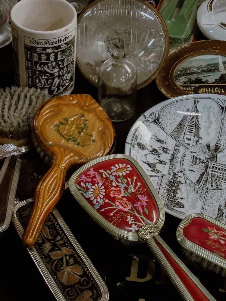 Enamelware, Graniteware, and Kitchen Collectibles at Round Top