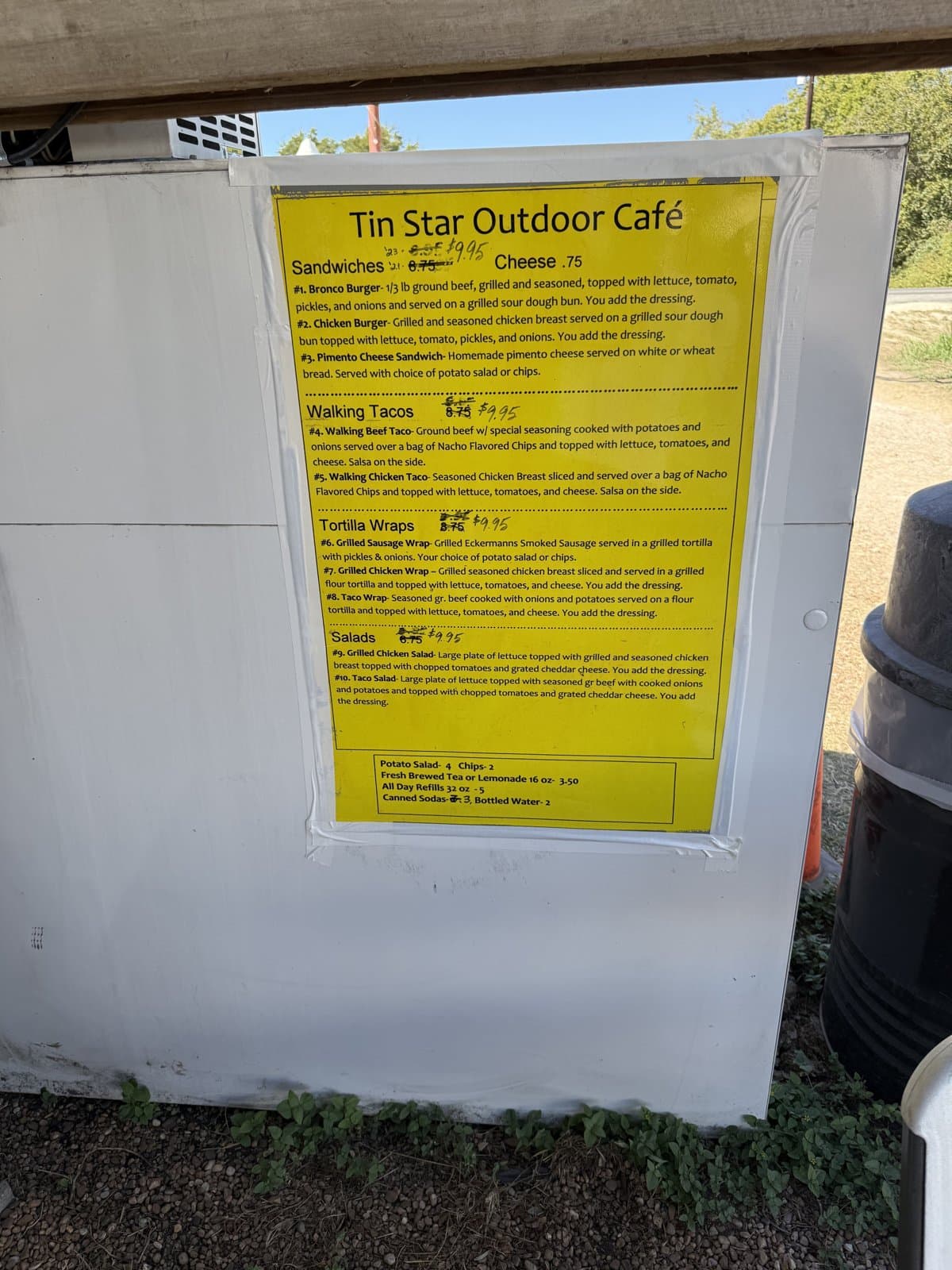 Tin Star Outdoor Cafe
