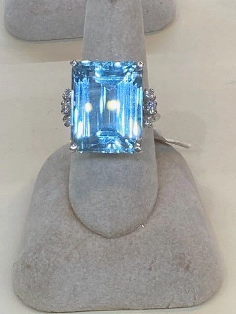 Barrister Estate Jewelry photo 1