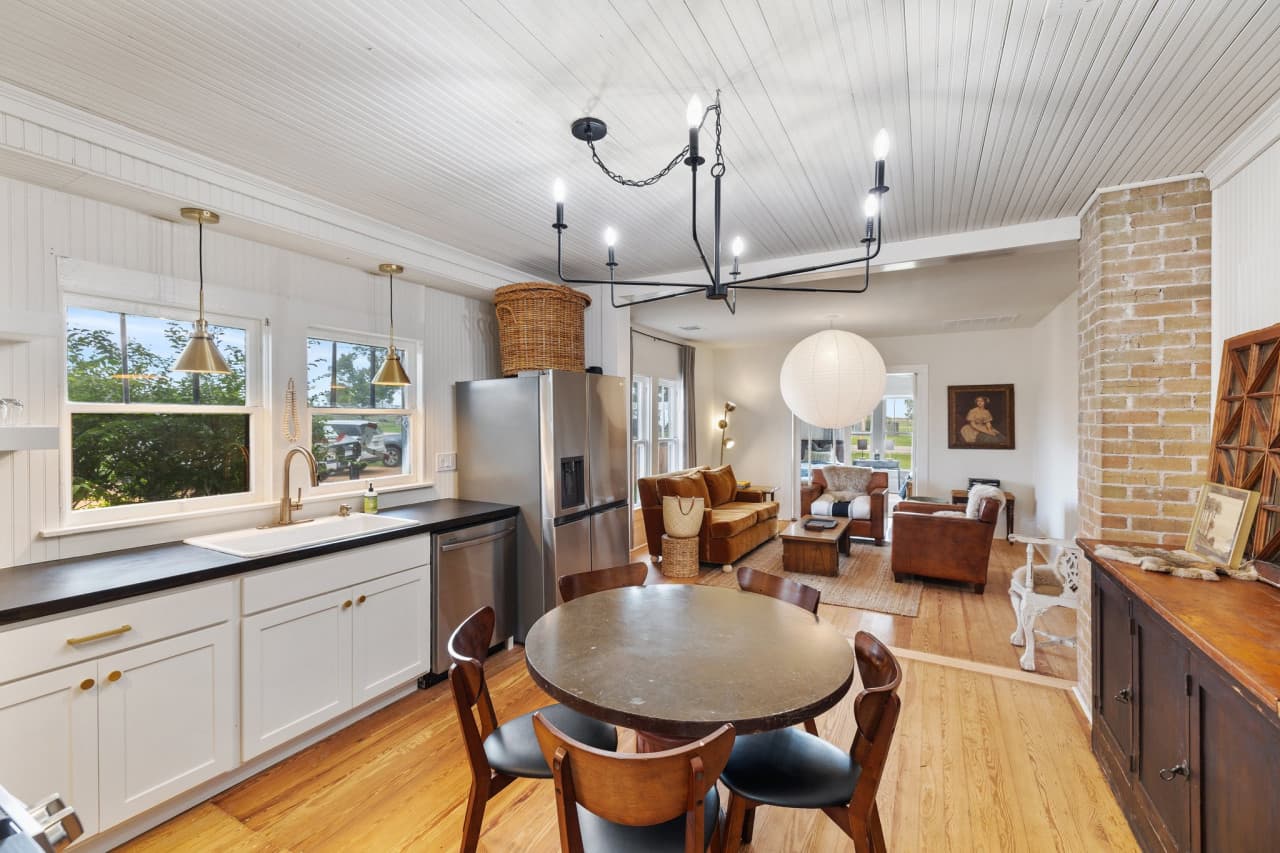 The Farmhouse: Antique Chic Haven near Round Top photo 3