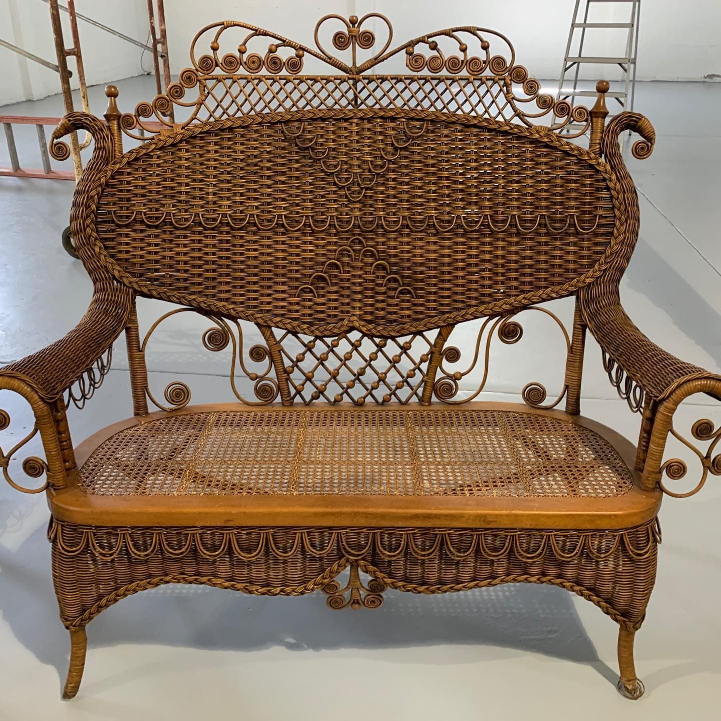 Tomlinson Antiques photo 2