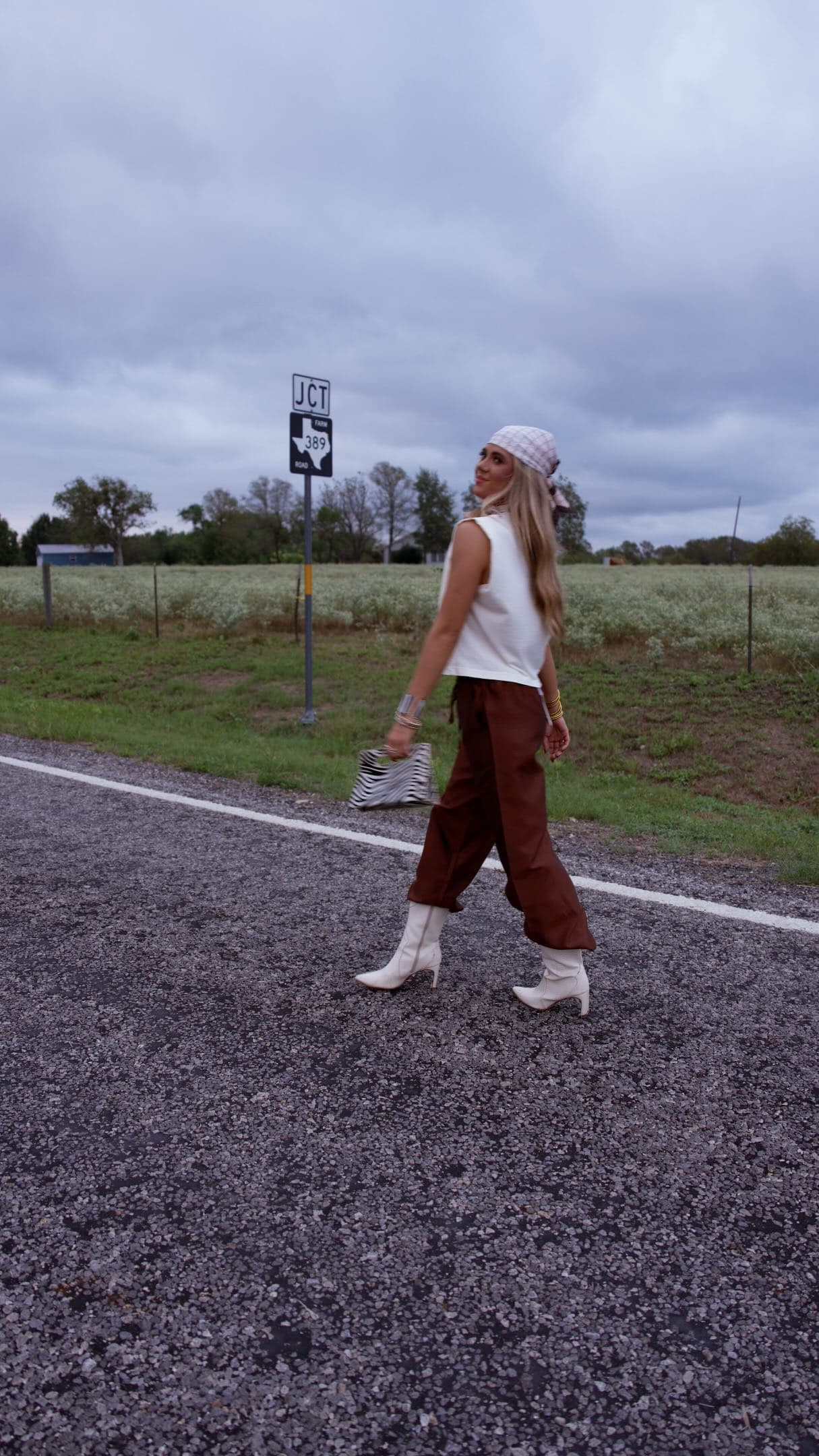 Dally Lou photo 2