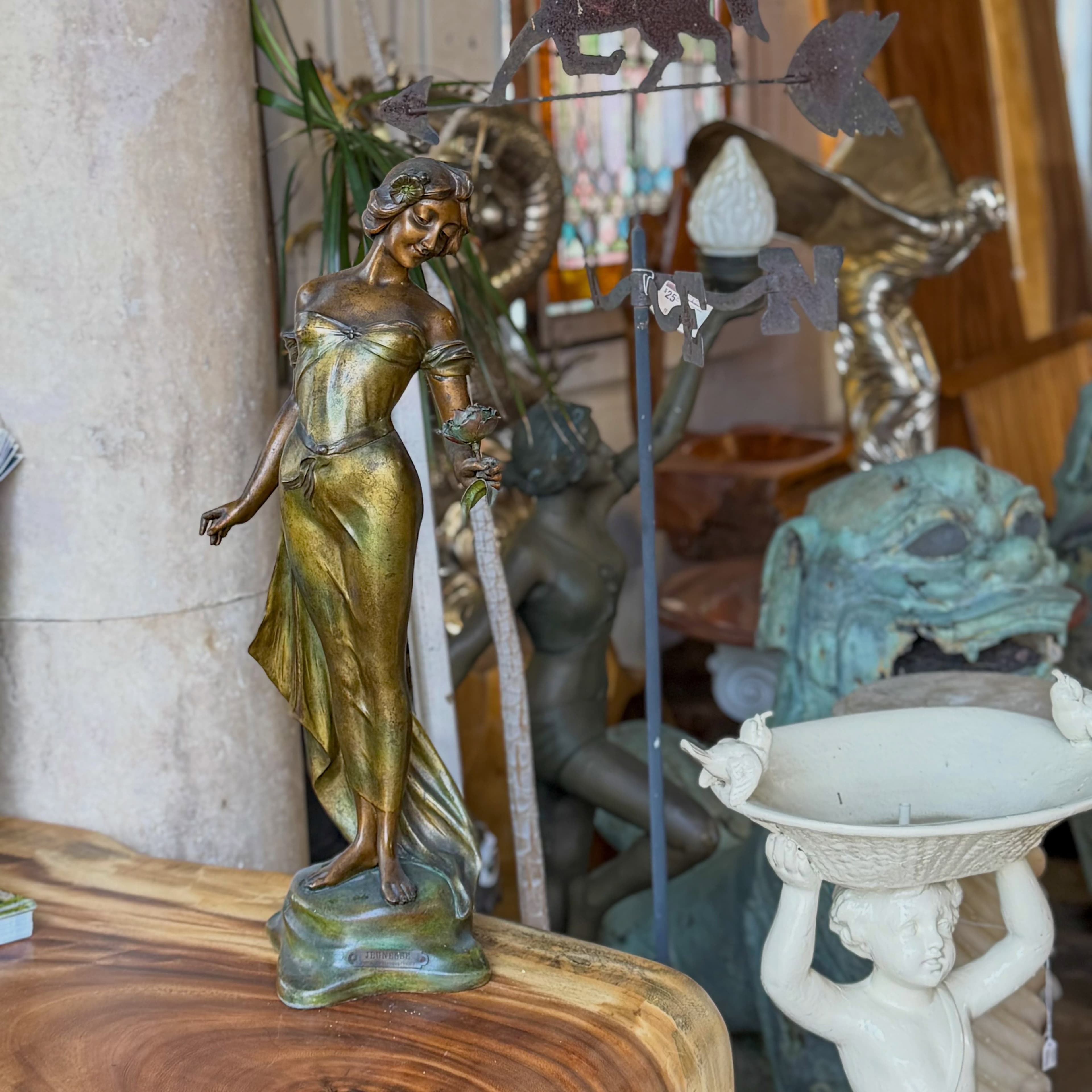 Aardvark Antiques