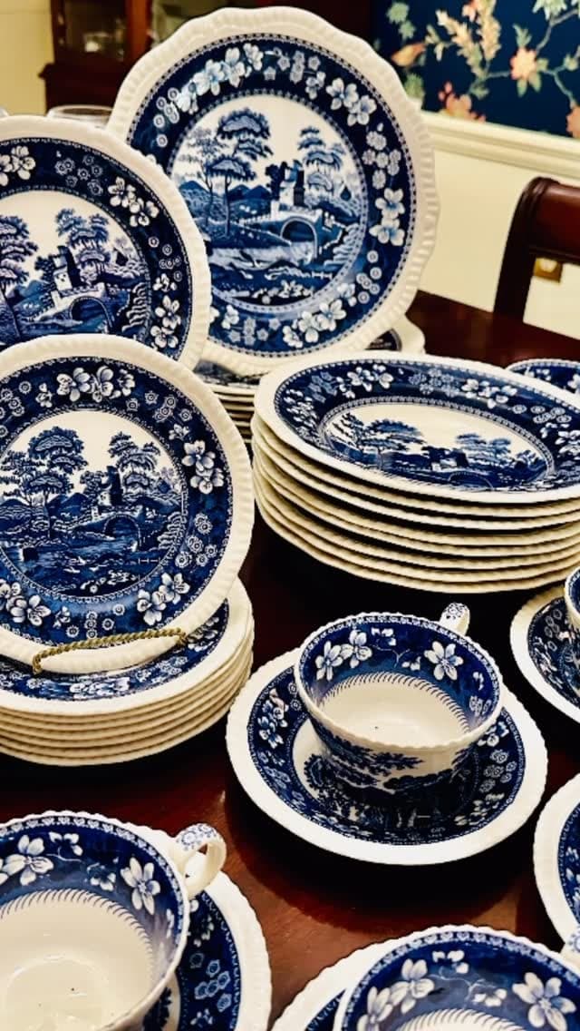 Eric D Jackson Antiques & Fancy Goods photo 2