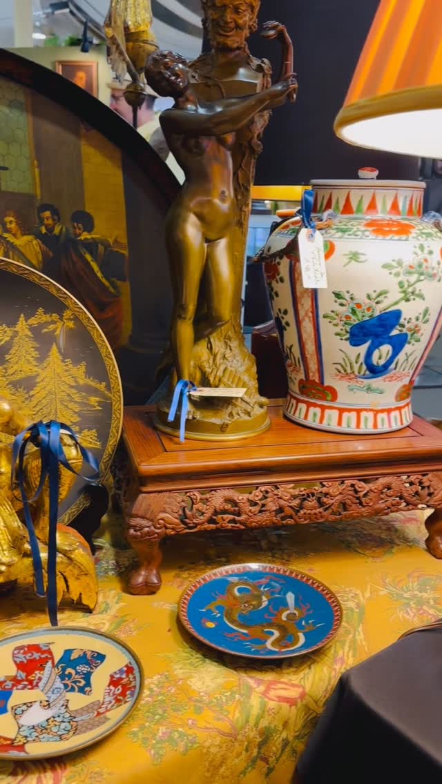 Eric D Jackson Antiques & Fancy Goods photo 3