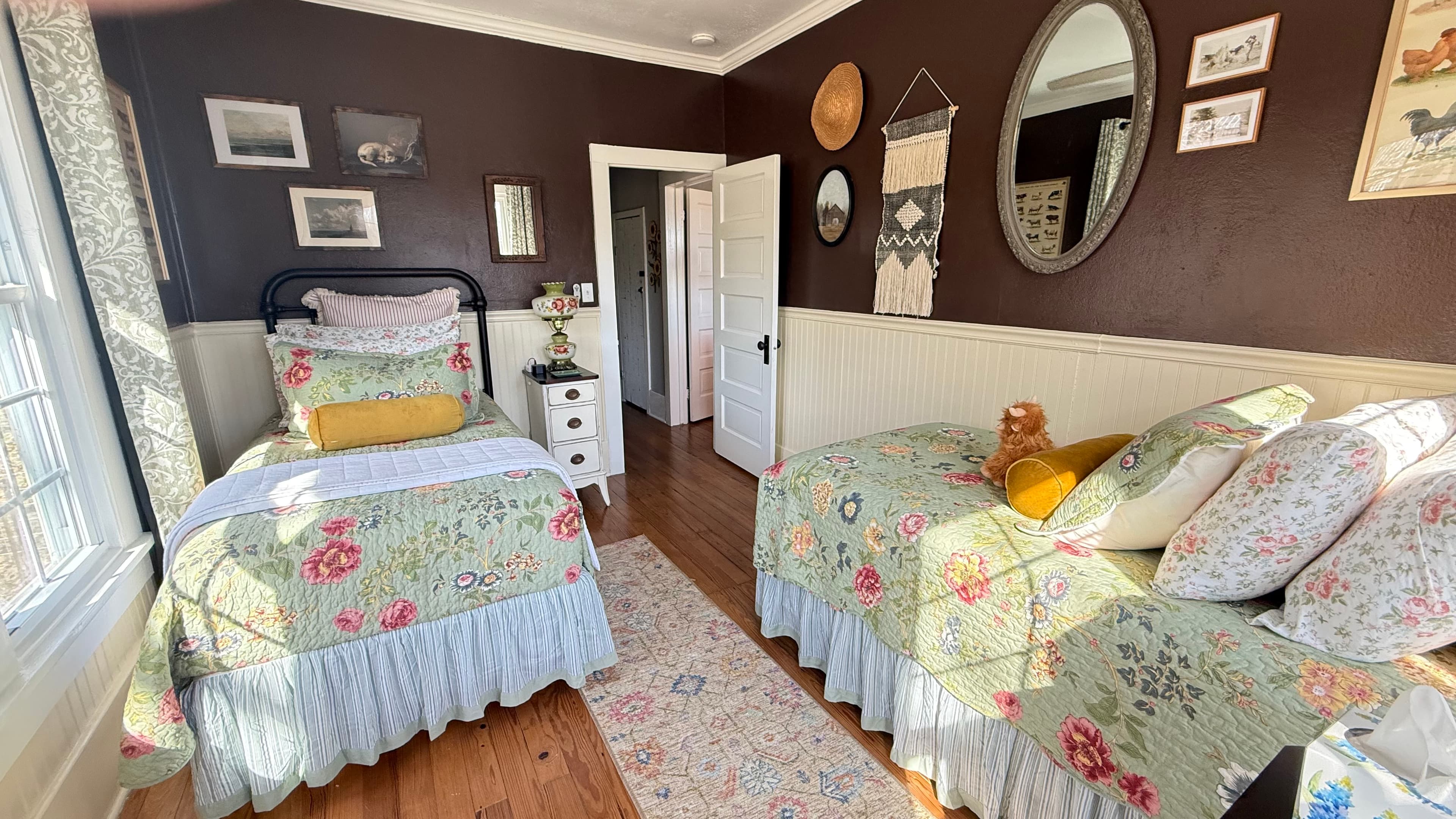 Sunflower Farmhouse | Round Top Stay photo 3