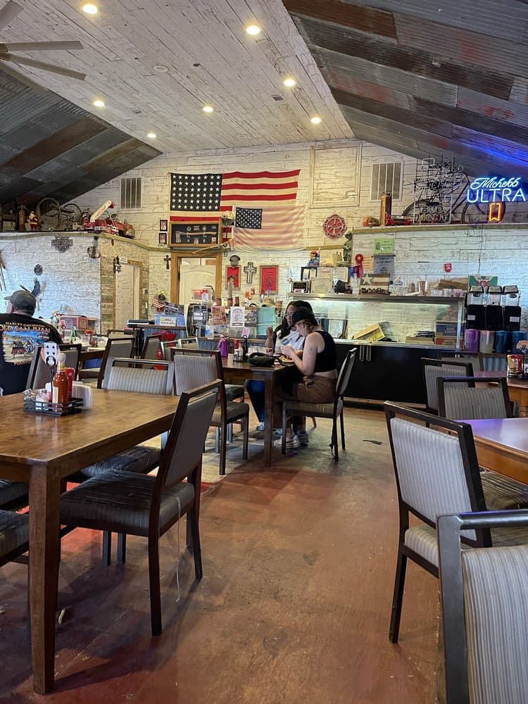 Paw Paw’s Firehouse Cafe photo 2